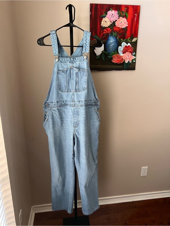 Old Navy Denim - Old navy y2k Light Wash Denim Overalls - Classic Bib Style